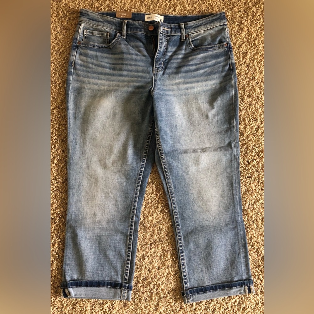 BKE Capri Jeans - Size 32